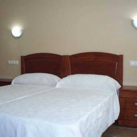 Hostal El Altozano Montánchez Εξωτερικό φωτογραφία